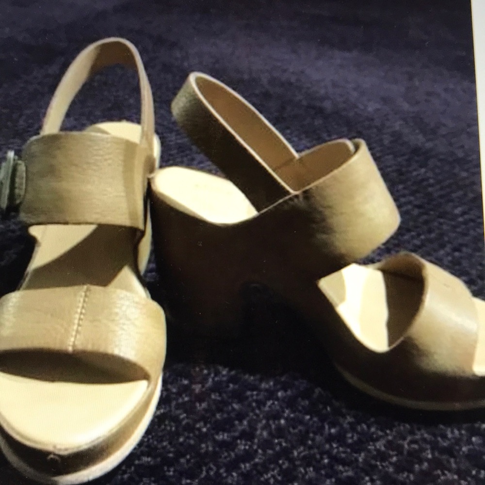 Kirk Ease Carlos light brown 7 platform sandal